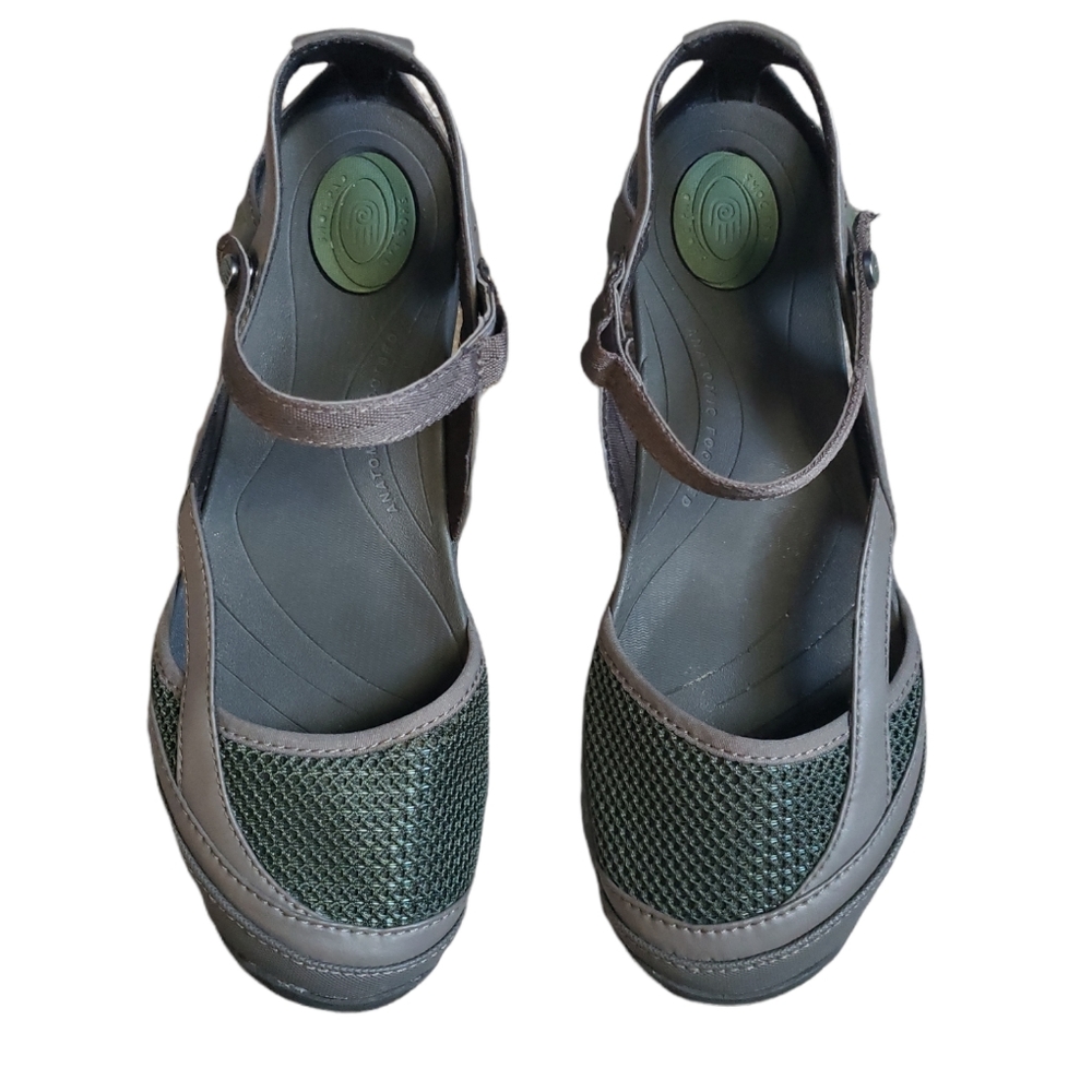 Teva women's northwater sandals size 8